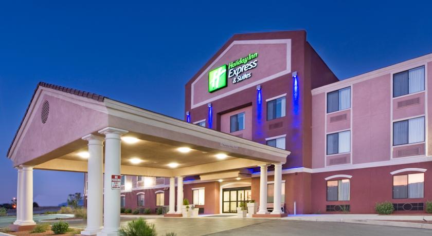 Holiday Inn Express & Suites Willcox