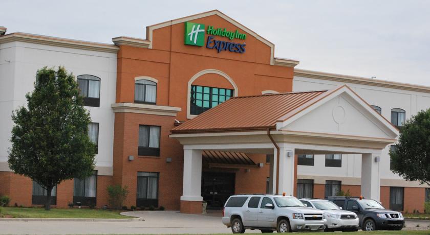 Holiday Inn Express Bloomington West ex Wingate Inn Bloomington