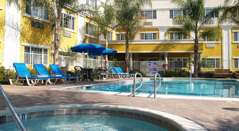 Holiday Inn Express Garden Grove