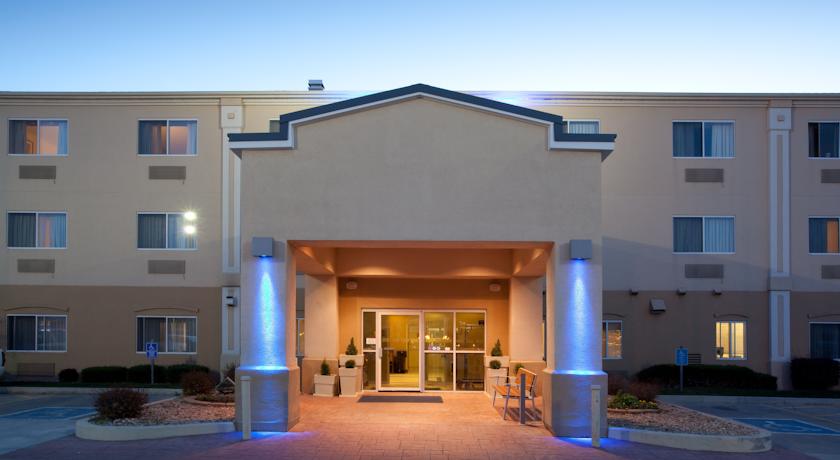 Holiday Inn Express Greeley