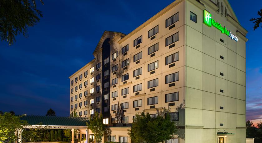 Holiday Inn Express Hauppauge-Long Island