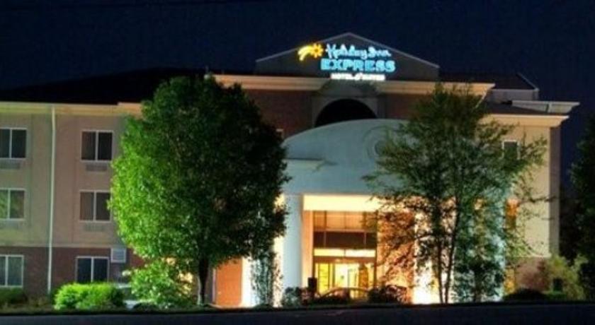 Holiday Inn Express Hotel & Suites Brevard