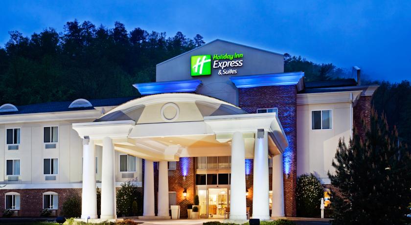 Holiday Inn Express Hotel & Suites Cherokee Casino