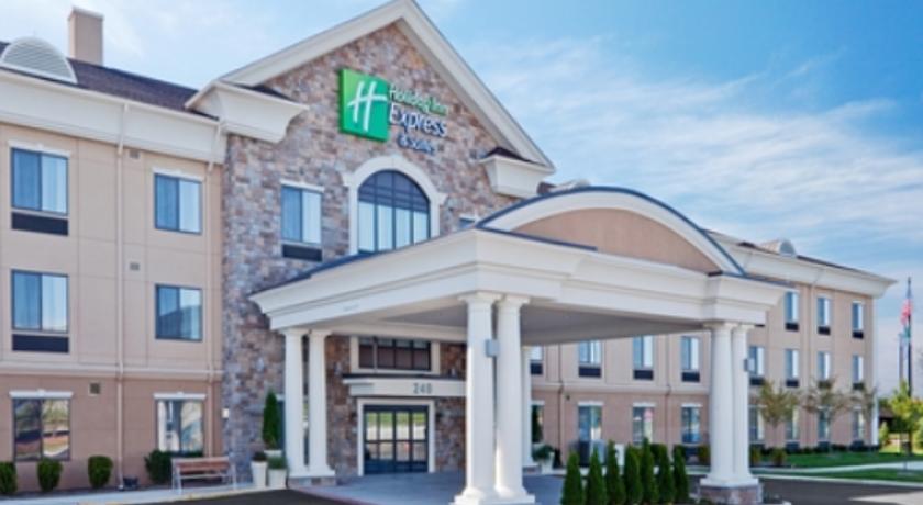 Holiday Inn Express Hotel & Suites Doylestown