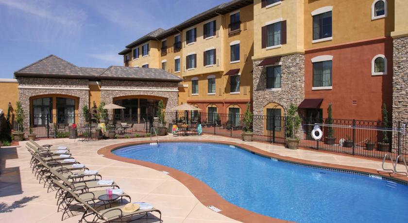 Holiday Inn Express Hotel & Suites El Dorado Hills
