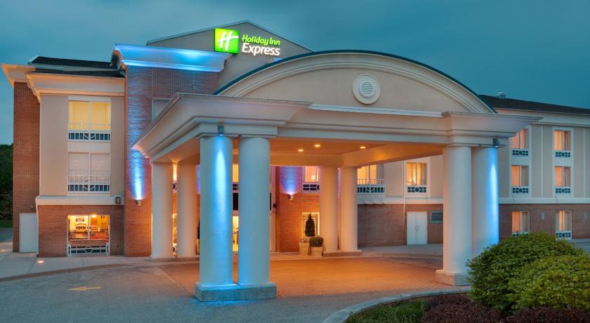 Holiday Inn Express Hotel & Suites Findley Lake