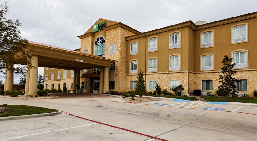 Holiday Inn Express Hotel & Suites Glen Rose
