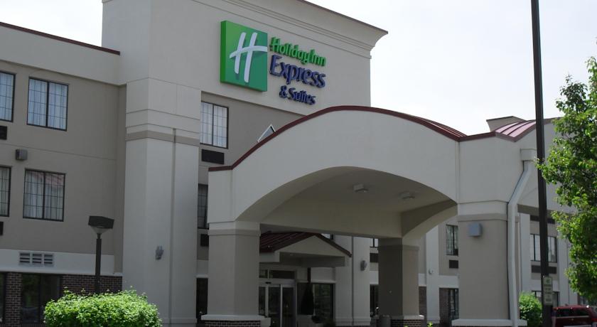 Holiday Inn Express Hotel & Suites Grove City