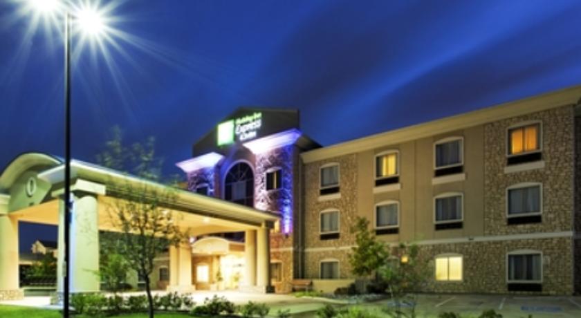 Holiday Inn Express Hotel & Suites Mansfield