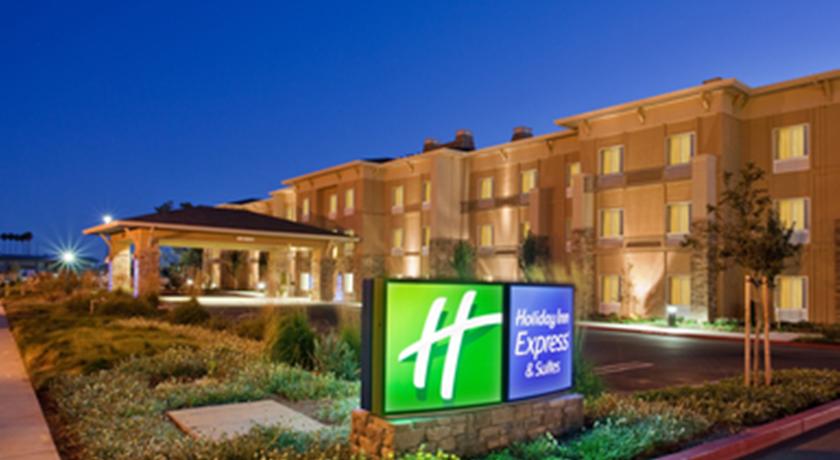 Holiday Inn Express Hotel & Suites Napa Valley-American Canyon