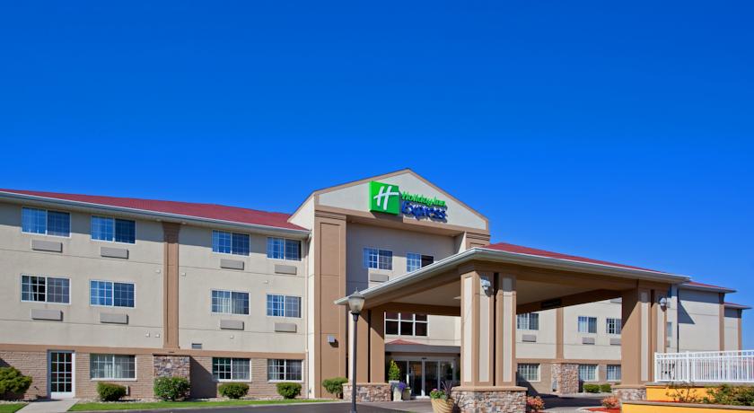 Holiday Inn Express Hotel & Suites St Joseph