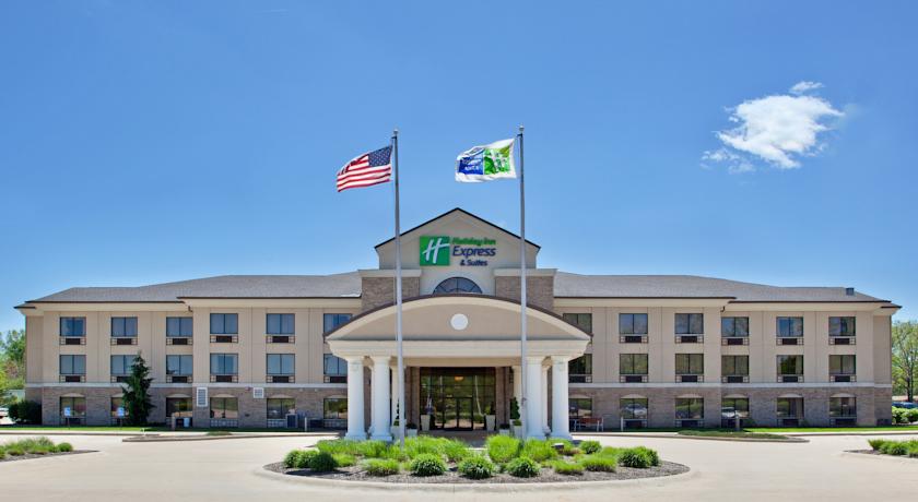 Holiday Inn Express Hotel & Suites Wadsworth