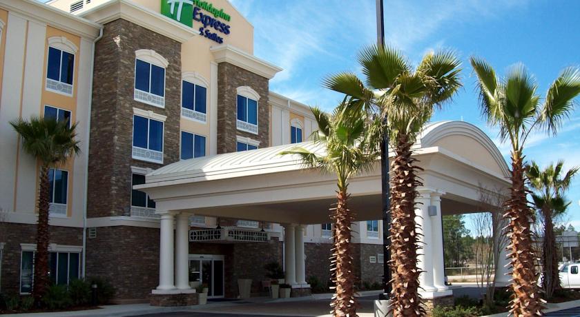 Holiday Inn Express Hotel & Suites Waycross