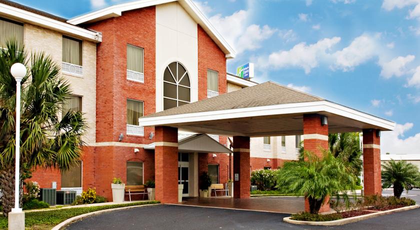 Holiday Inn Express Hotel & Suites Weslaco