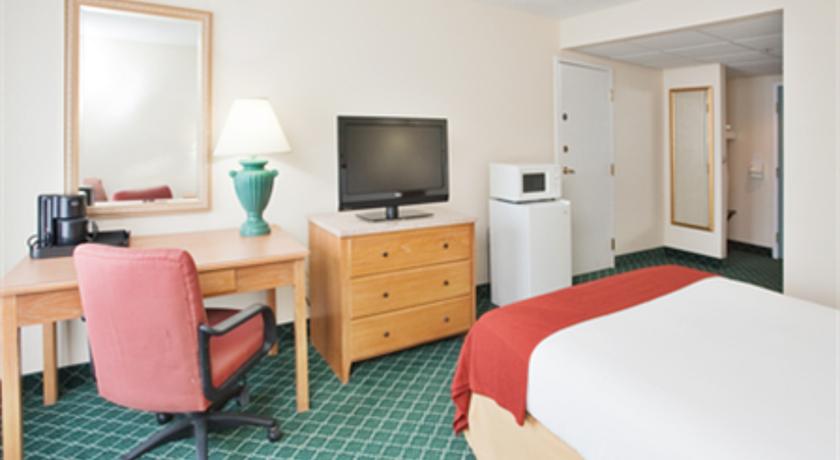 Holiday Inn Express Kitty Hawk Beach