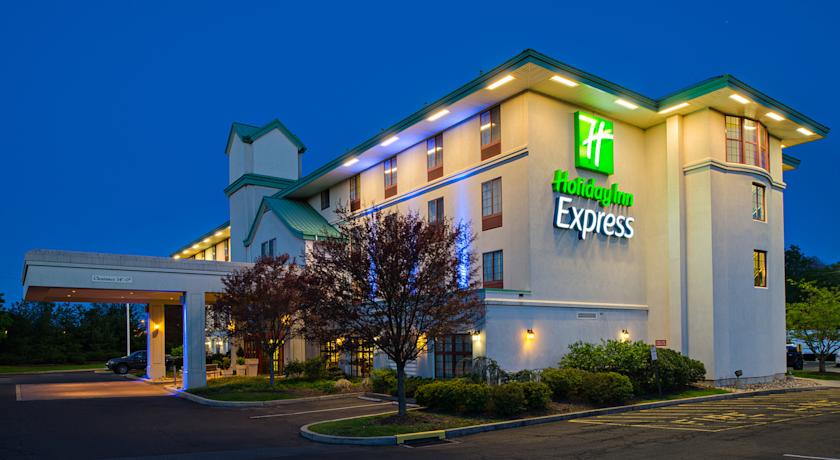Holiday Inn Express Langhorne - Oxford Valley