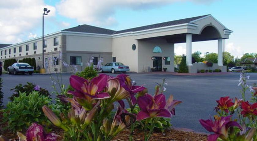 Holiday Inn Express  Ludington