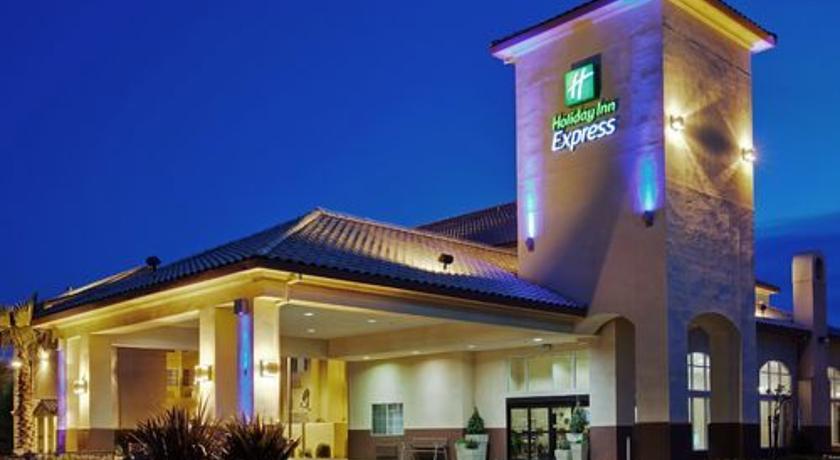 Holiday Inn Express  Madera