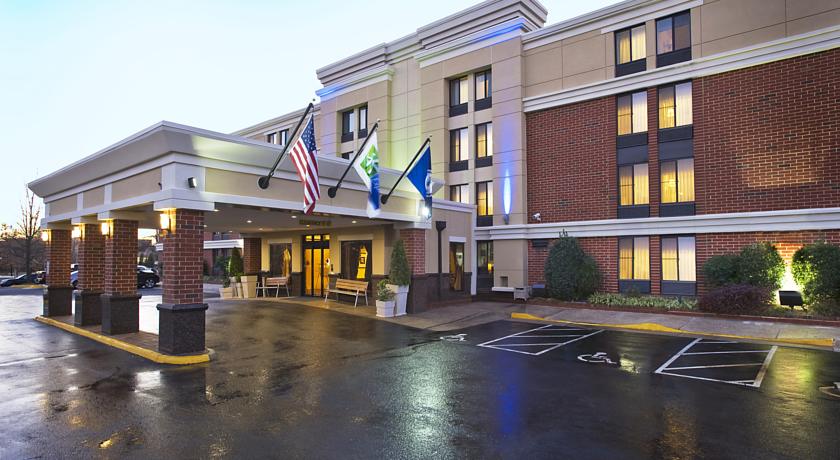 Holiday Inn Express Reston - Herndon