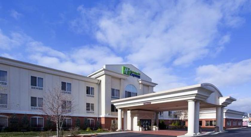 Holiday Inn Express Toledo-Oregon