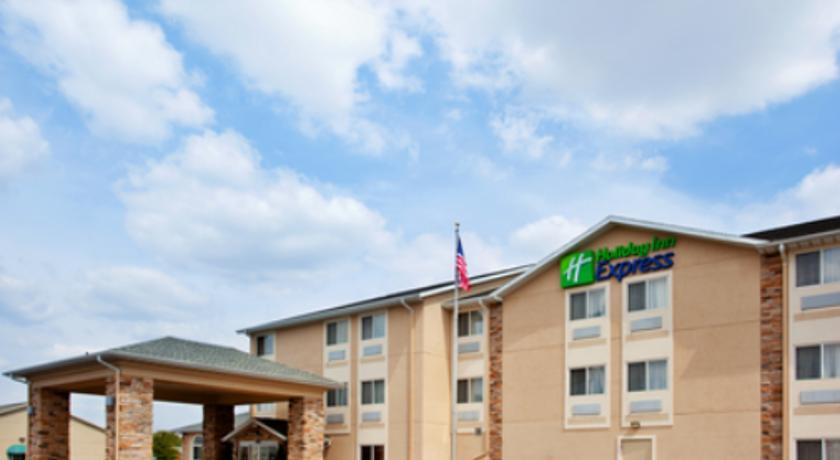 Holiday Inn Express Tuscola