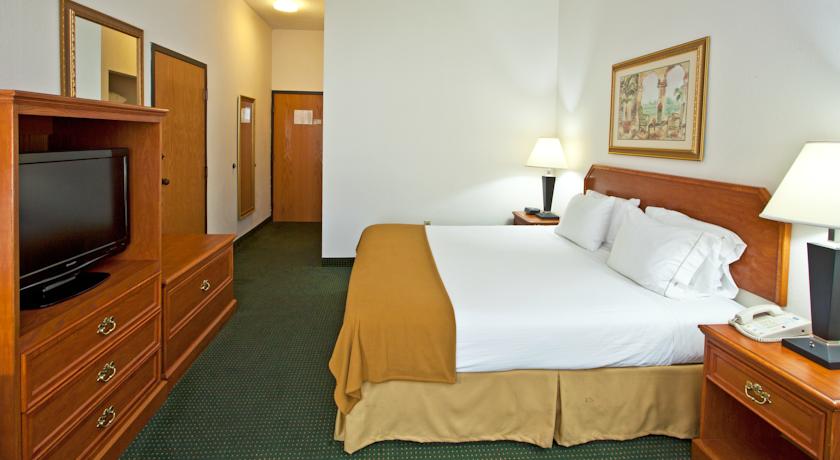 Holiday Inn Express Vero Beach-West I-95