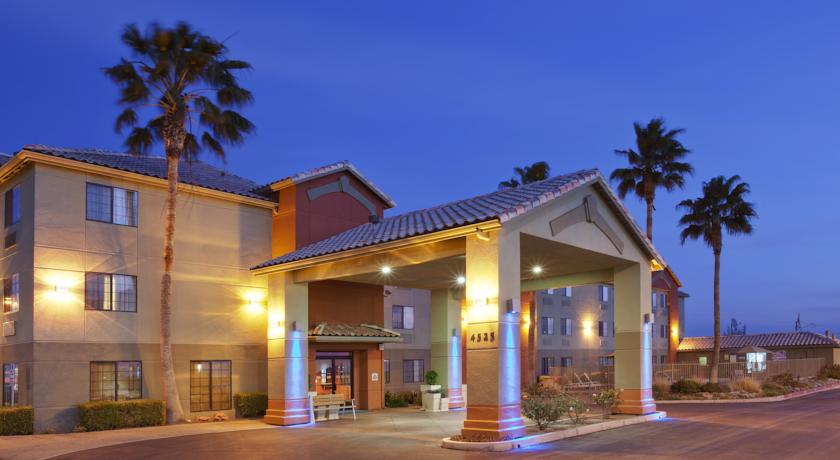 Holiday Inn Express Westley