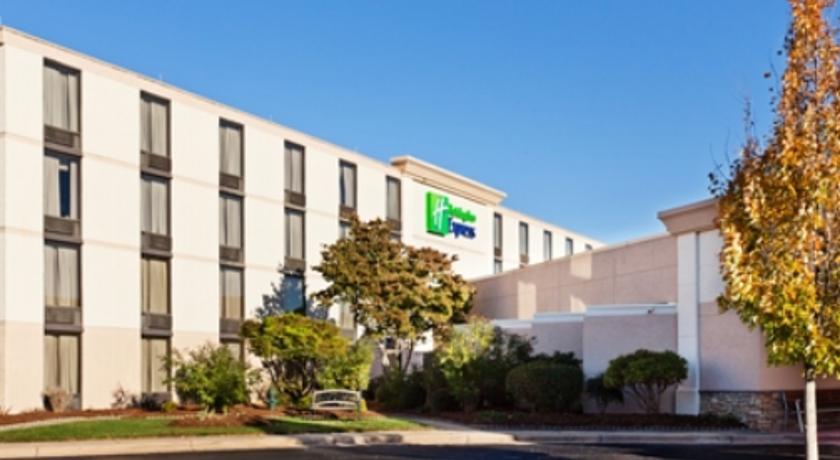 Holiday Inn Express Wilkesboro