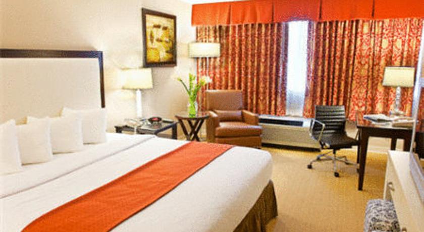 Holiday Inn Hotel & Suites Marlborough