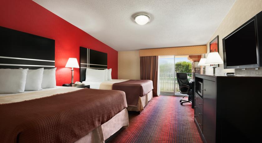 Howard Johnson Express Inn - North Plainfield