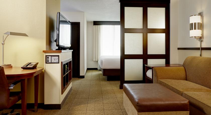 Hyatt Place Herndon-Dulles Airport-East