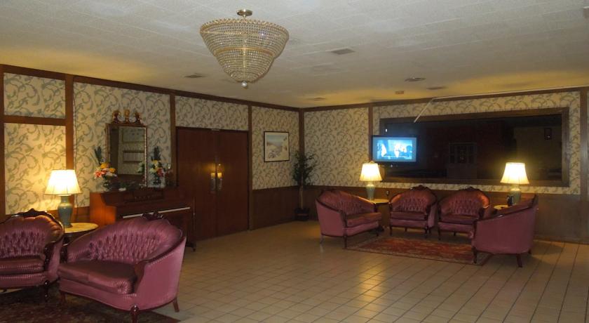 Knights Inn Napoleon