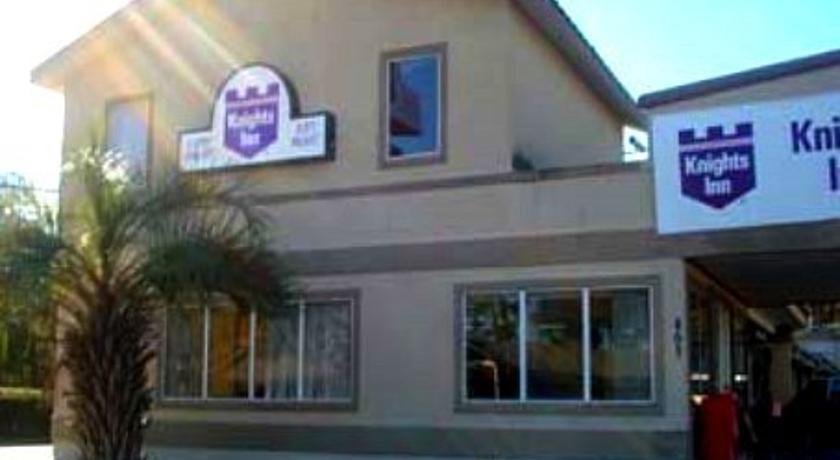 Knights Inn Statesboro
