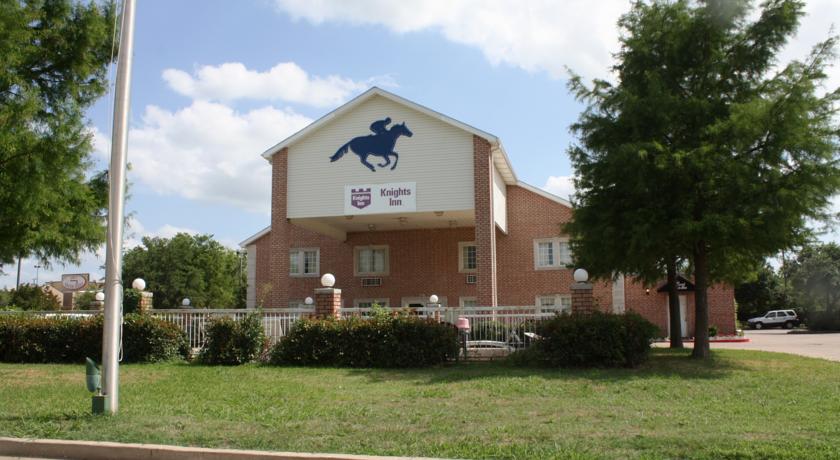 Knights Inn Willow Park