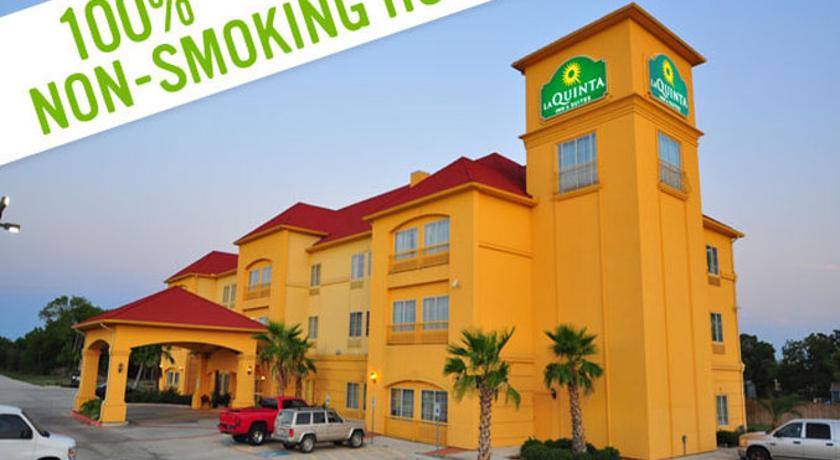 La Quinta Inn & Suites Brookshire