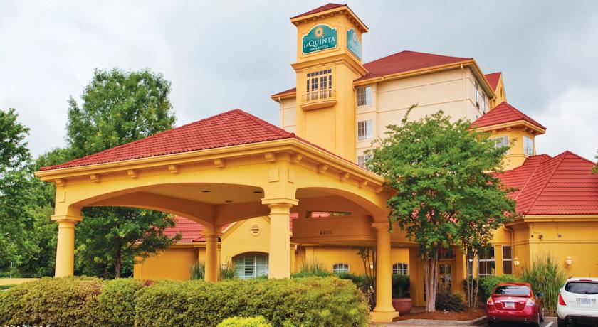 La Quinta Inn & Suites Charlotte Airport South