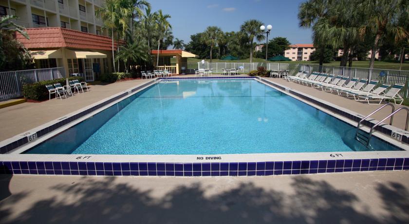 La Quinta Inn & Suites Coral Springs University Dr
