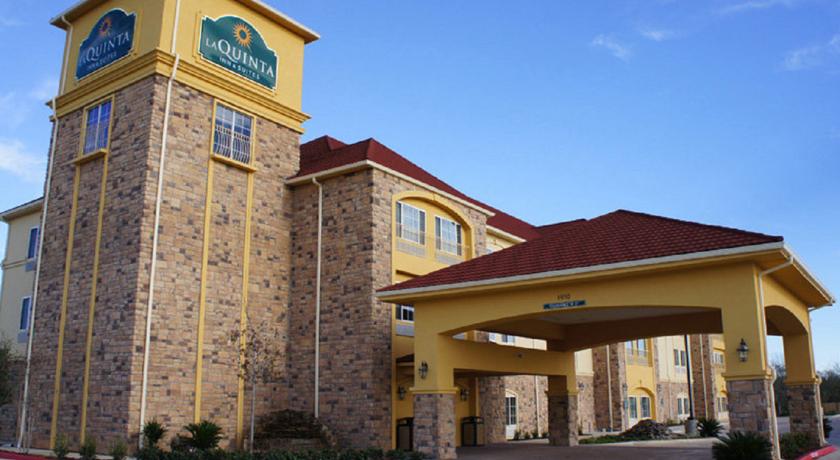 La Quinta Inn & Suites Floresville