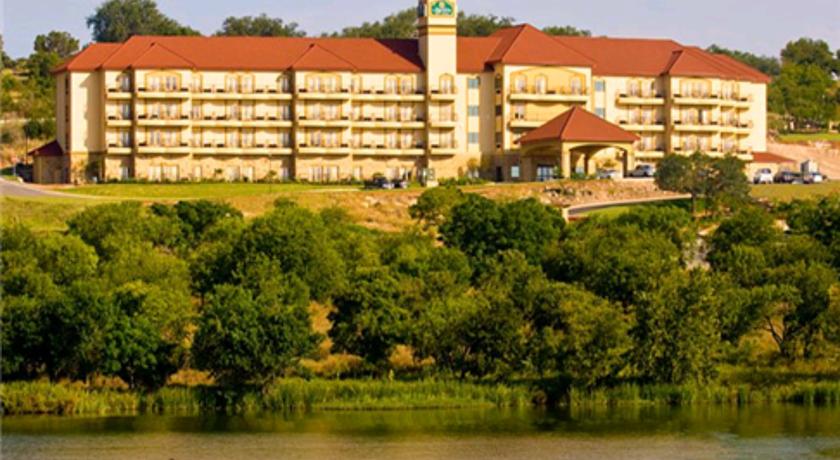 La Quinta Inn & Suites Marble Falls