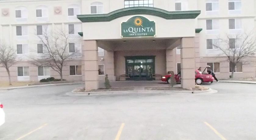 La Quinta Inn & Suites Omaha Airport Downtown