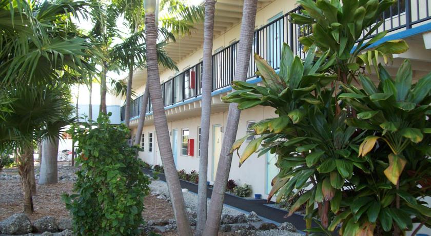 Looe Key Reef Resort & Dive Center