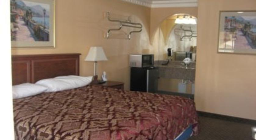 Luxury Inn & Suites Taylor