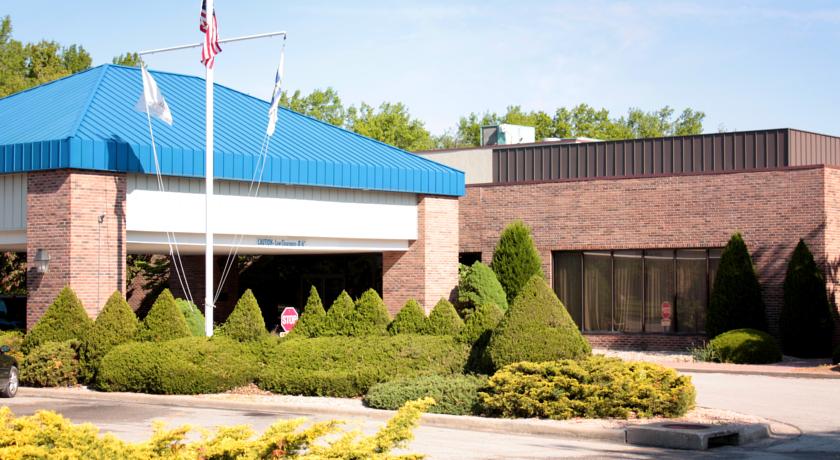 Magnuson Grand  And Conference Center