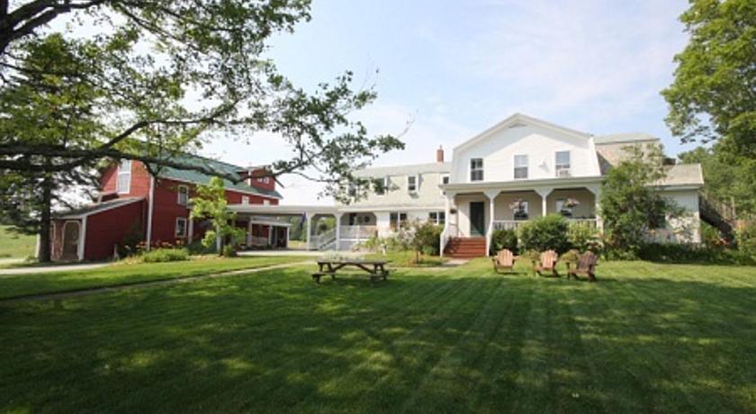 Maple Hill Farm Inn