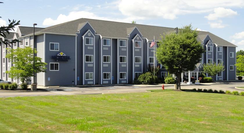 Microtel Inn and Suites by Wyndham Uncasville