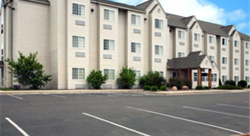 Microtel Inn and Suites Rice Lake