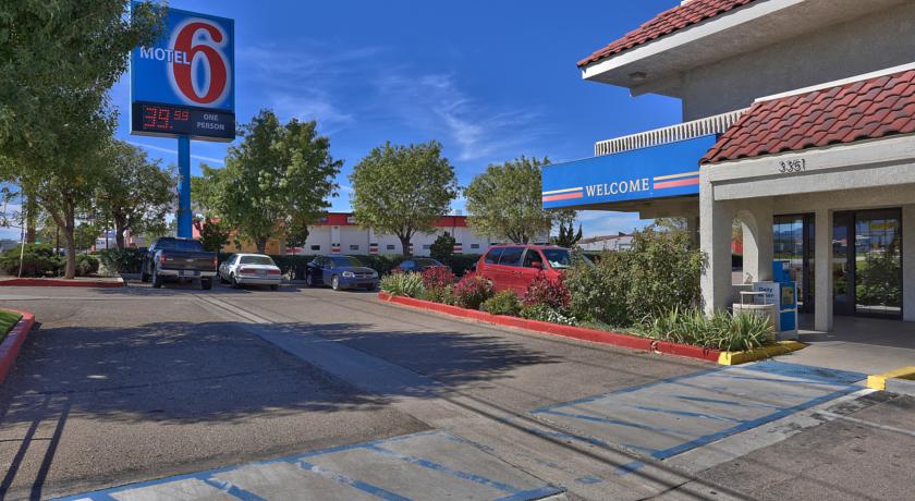 Motel 6 - Kingman East