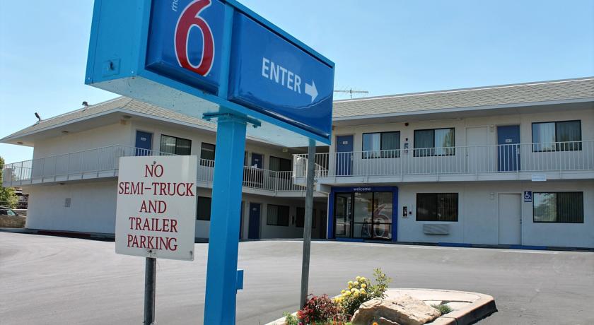 Motel 6 Atascadero