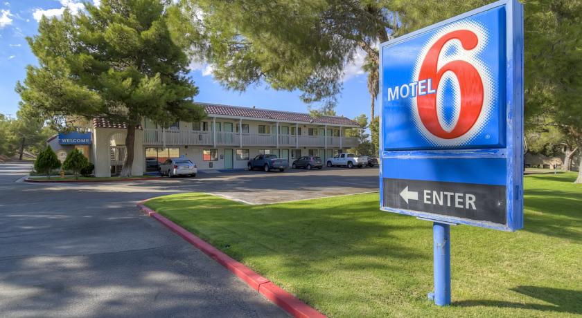 Motel 6 Barstow