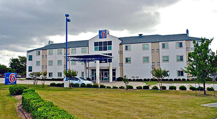 Motel 6 Ft Worth - Benbrook